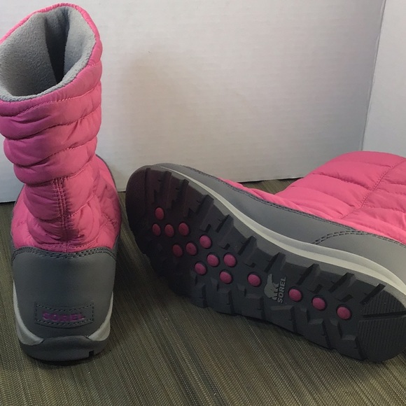 Sorel waterproof boots pink and gray size 6. Nice - Picture 5 of 6
